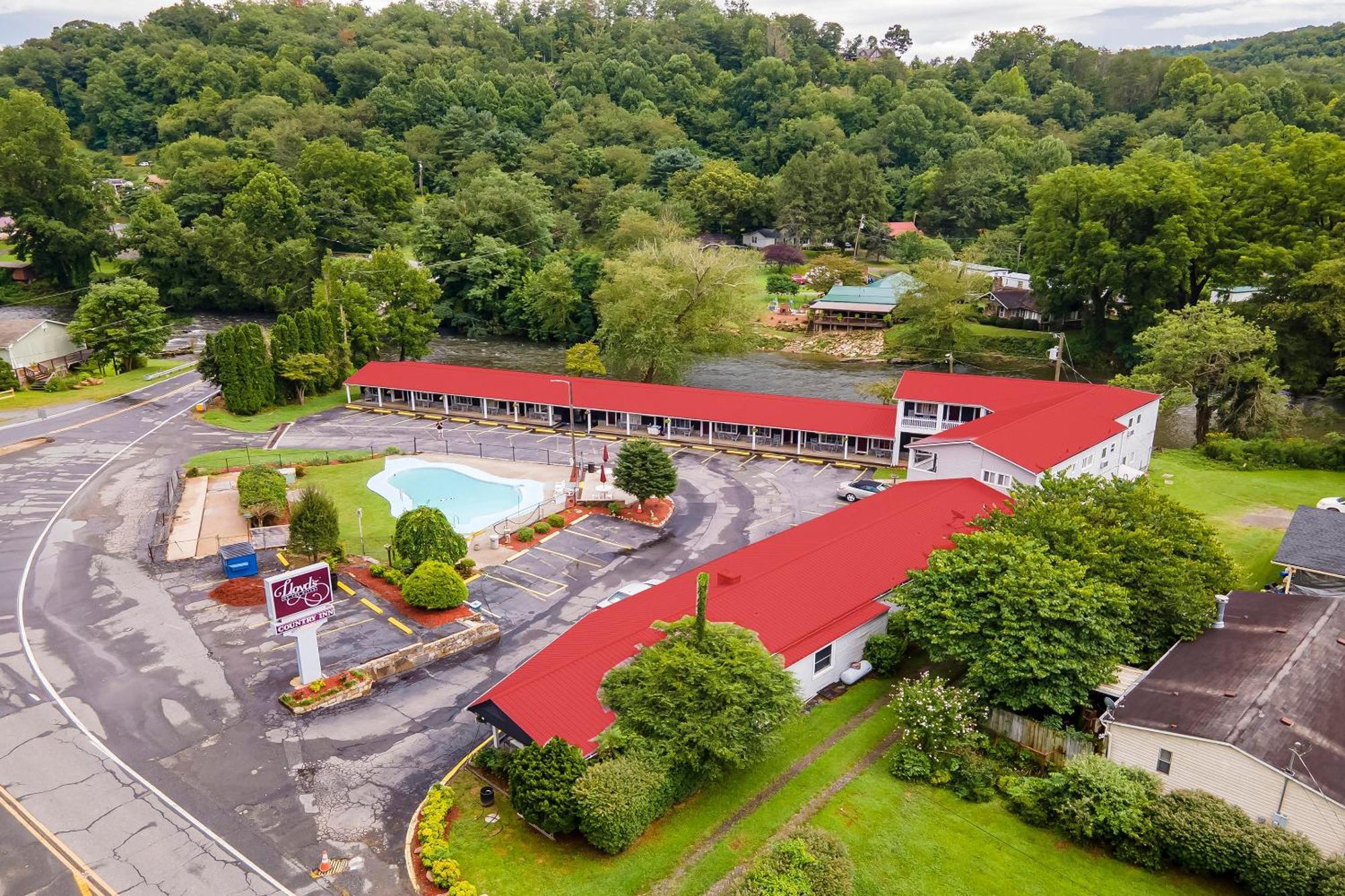 Lloyd'S On The River Country Inn By Oyo Bryson City Bagian luar foto