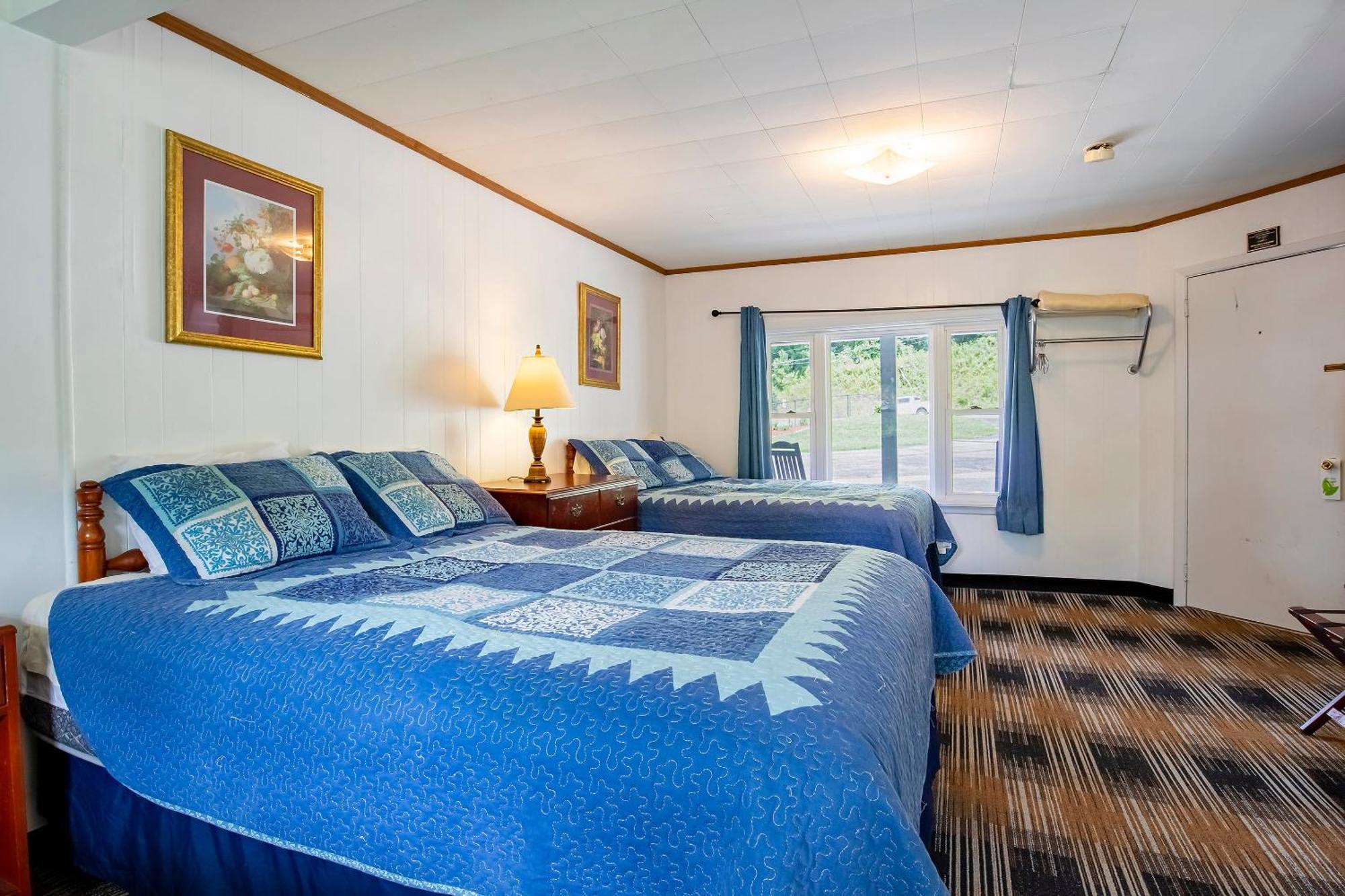 Lloyd'S On The River Country Inn By Oyo Bryson City Bagian luar foto